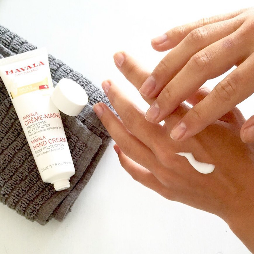 Are your hands in need of some extra care and attention?

The MAVALA HAND CREAM is specially formulated for dry, damaged