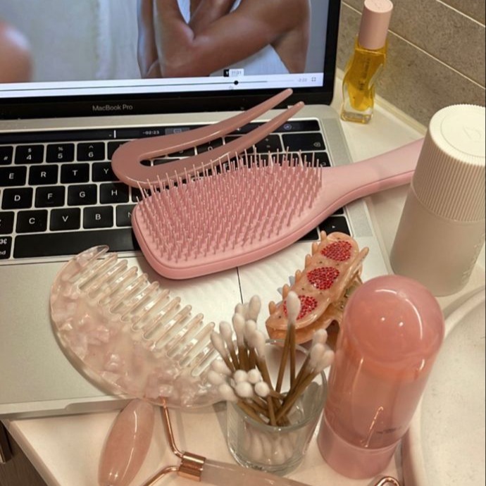 Korean Skincare Favs thumbnail