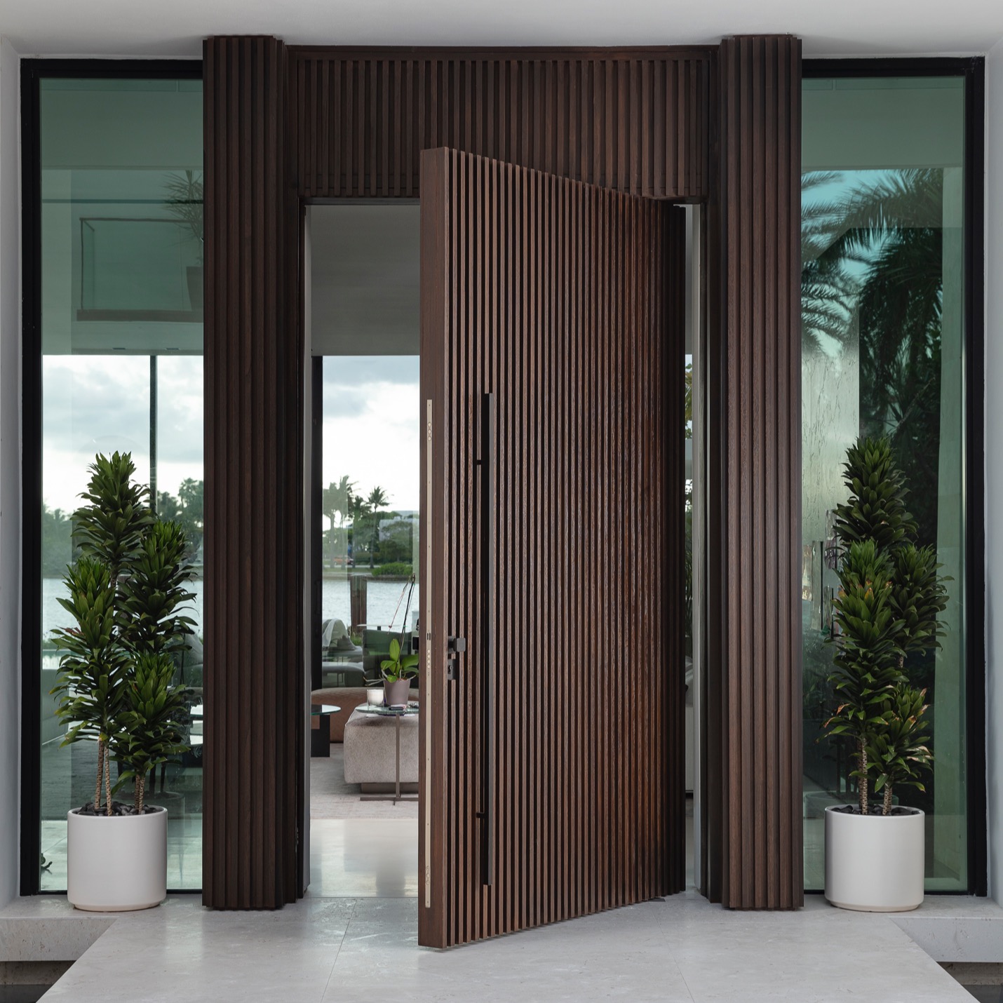 PIVOT DOORS thumbnail