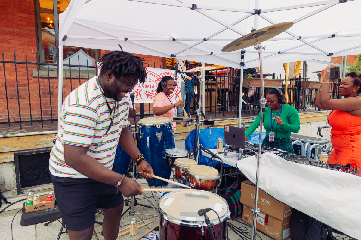 QUATA QUATA | Le Phoque OFF thumbnail