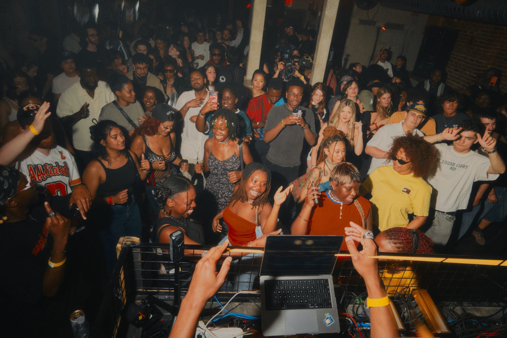 QUATA QUATA | CONCEPTHUSDAYS : Open 2025 | AfroElectro Batida thumbnail