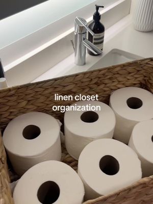 asmr linen closet organization 🎧🩷 #asmr #asmrsounds #asmrvideo #organizing #restock #restockasmr #asmrrestock #organize 