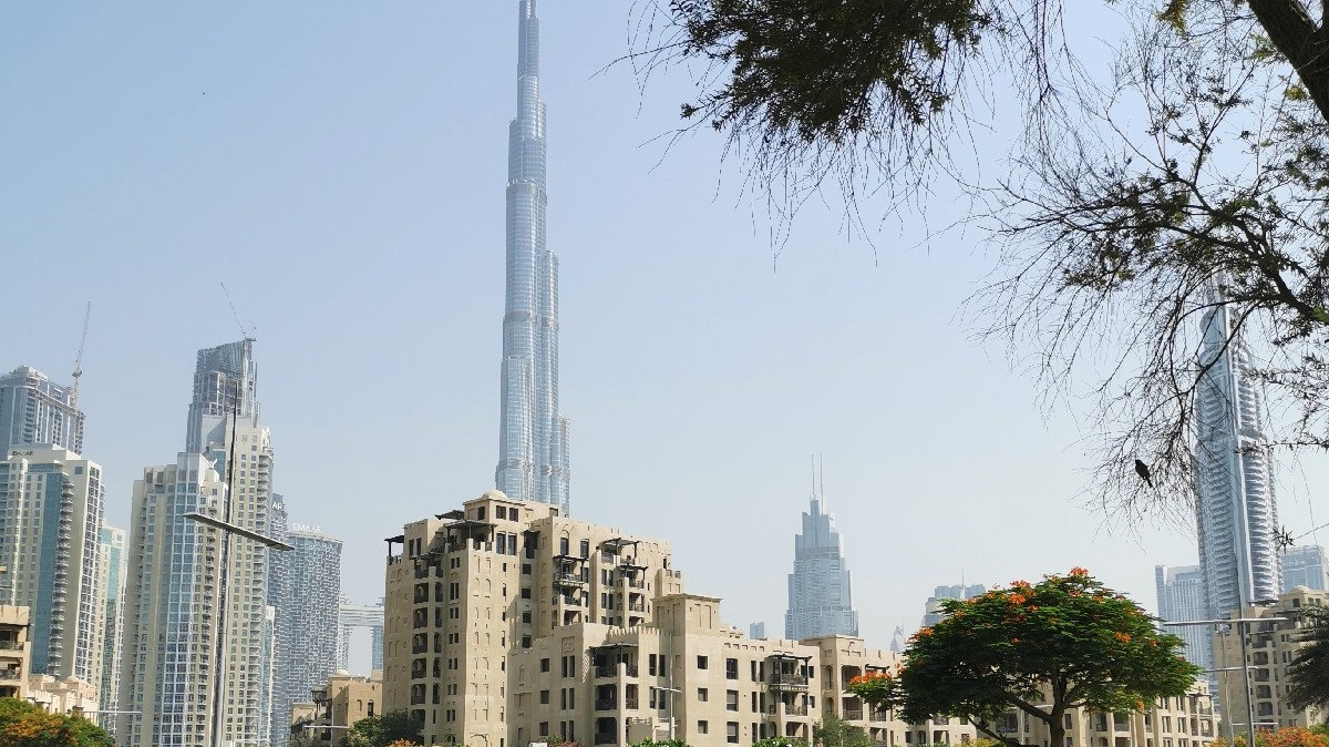BioSite banner for @dubai