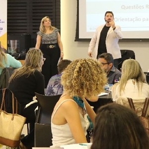 SOLUÇÕES CORPORATIVAS CUSTOMIZADAS thumbnail