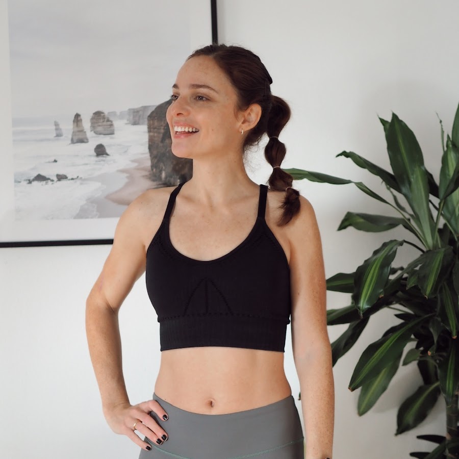 🔥YouTube - Rutinas Recuperación Postcesarea y Postparto thumbnail