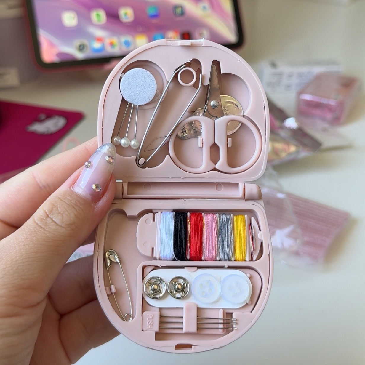 Mini kit de costura  thumbnail