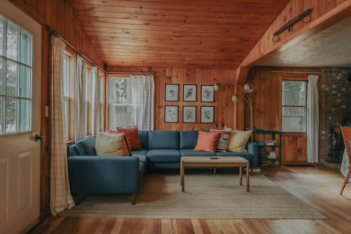 Birch · ★4.86 · Sleeps 7 thumbnail