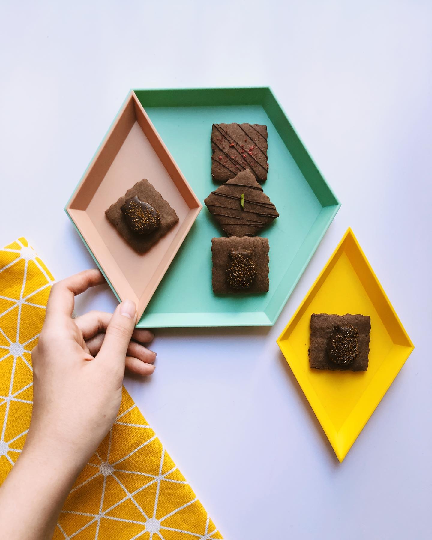Happy spring🌸🌸🌸 
Who wants to see behind the scenes of Nowruz orders?🤩

#spring #cookies #tezzaapp #instagram #wiltoncak