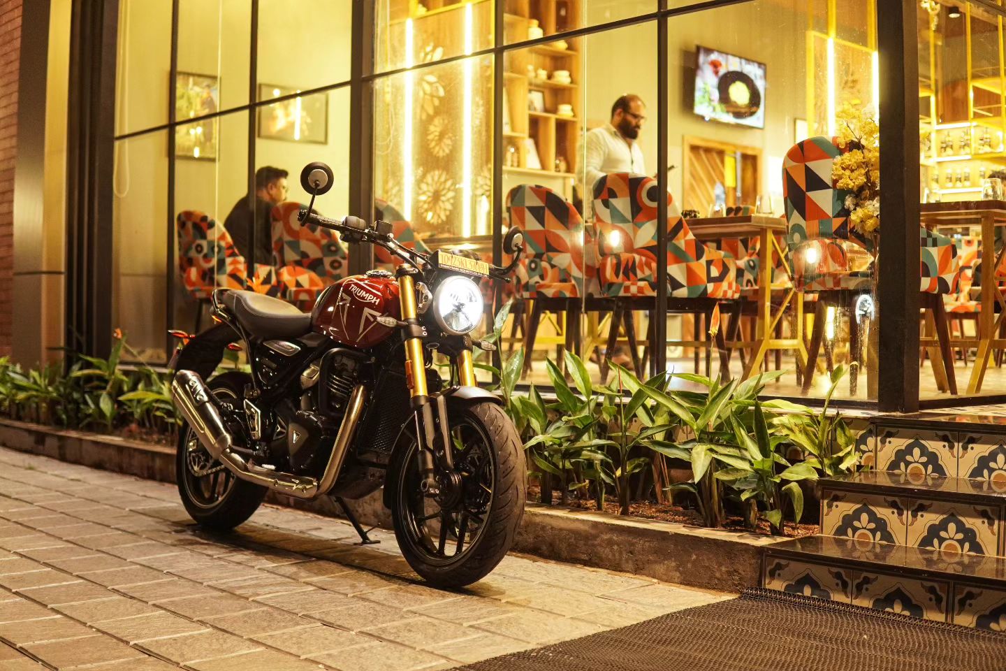 Beautiful however u look at it.. ❤️

#newride 
@triumph__kochi 

#speed400 #triumph #bikersofinstagram #kochi