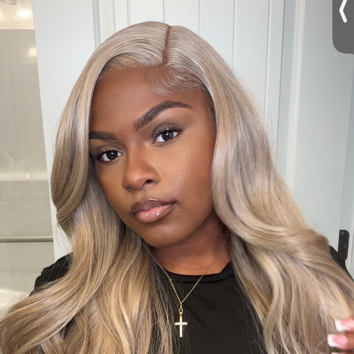 Shop Synthetic Wigs thumbnail