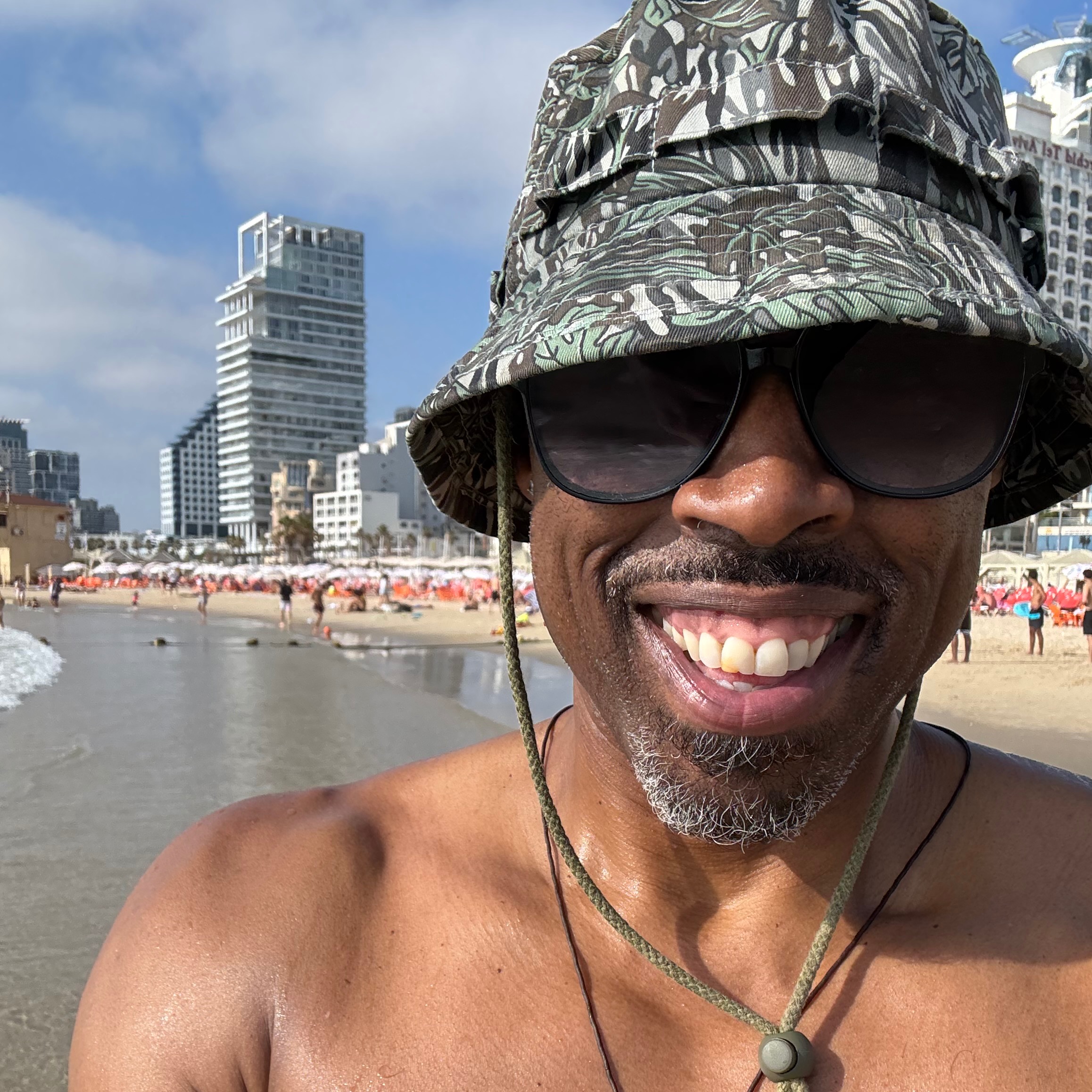 Tel Aviv Beach thumbnail