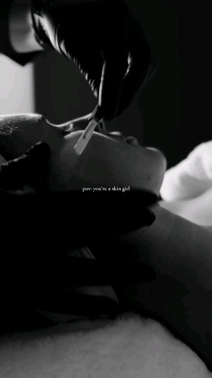 🌿✨ Welcome to Timeless GlowHouse ✨🌿
At Timeless GlowHouse, we believe in more than just providing beauty treatments; we 