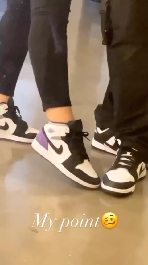 When you wanna be like bae 

#nike #nikecouples #twinnem #shoegame #pandas #airjordans #reels #matchingoutfits