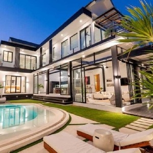 Above USD 650.000 thumbnail