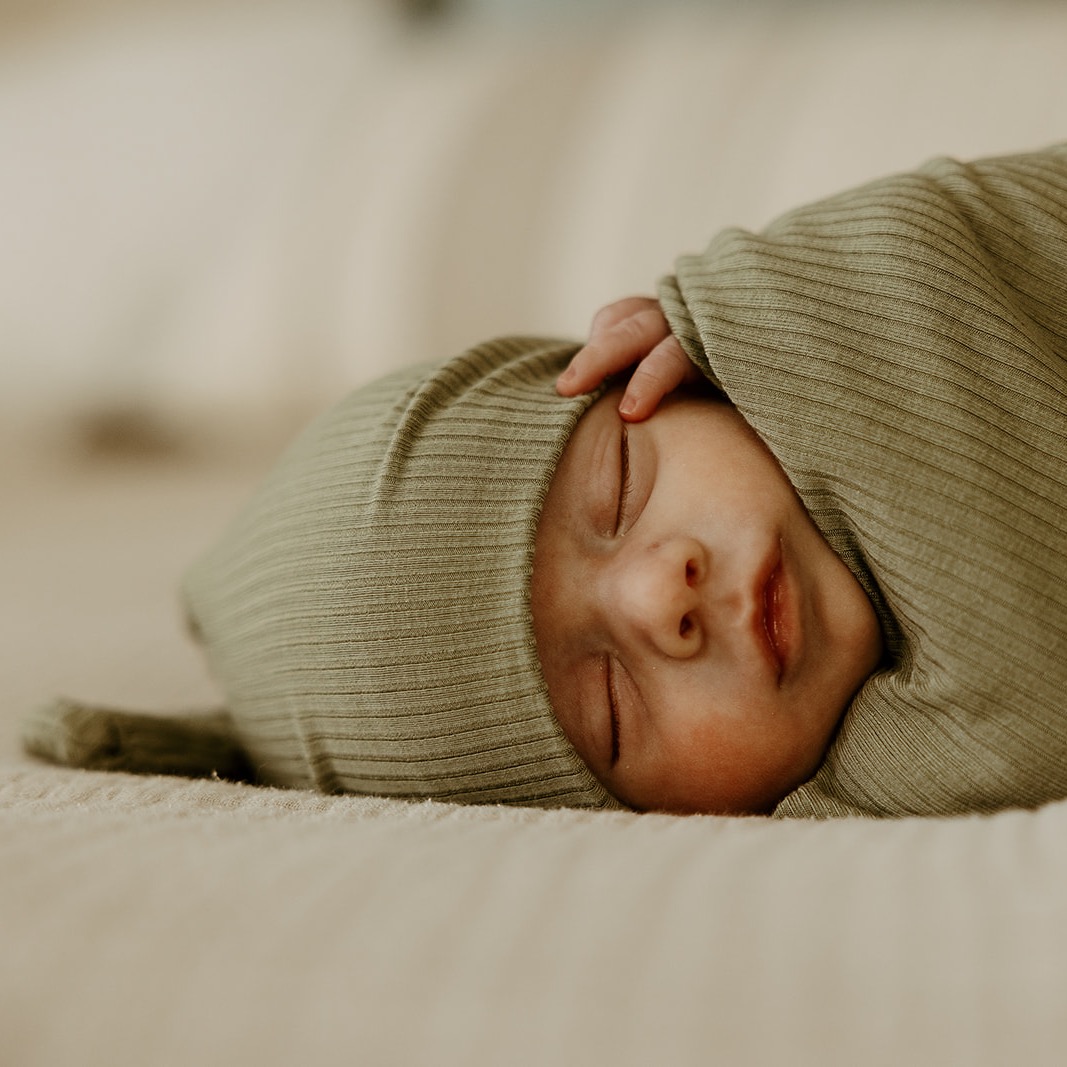 Book a Newborn Session thumbnail