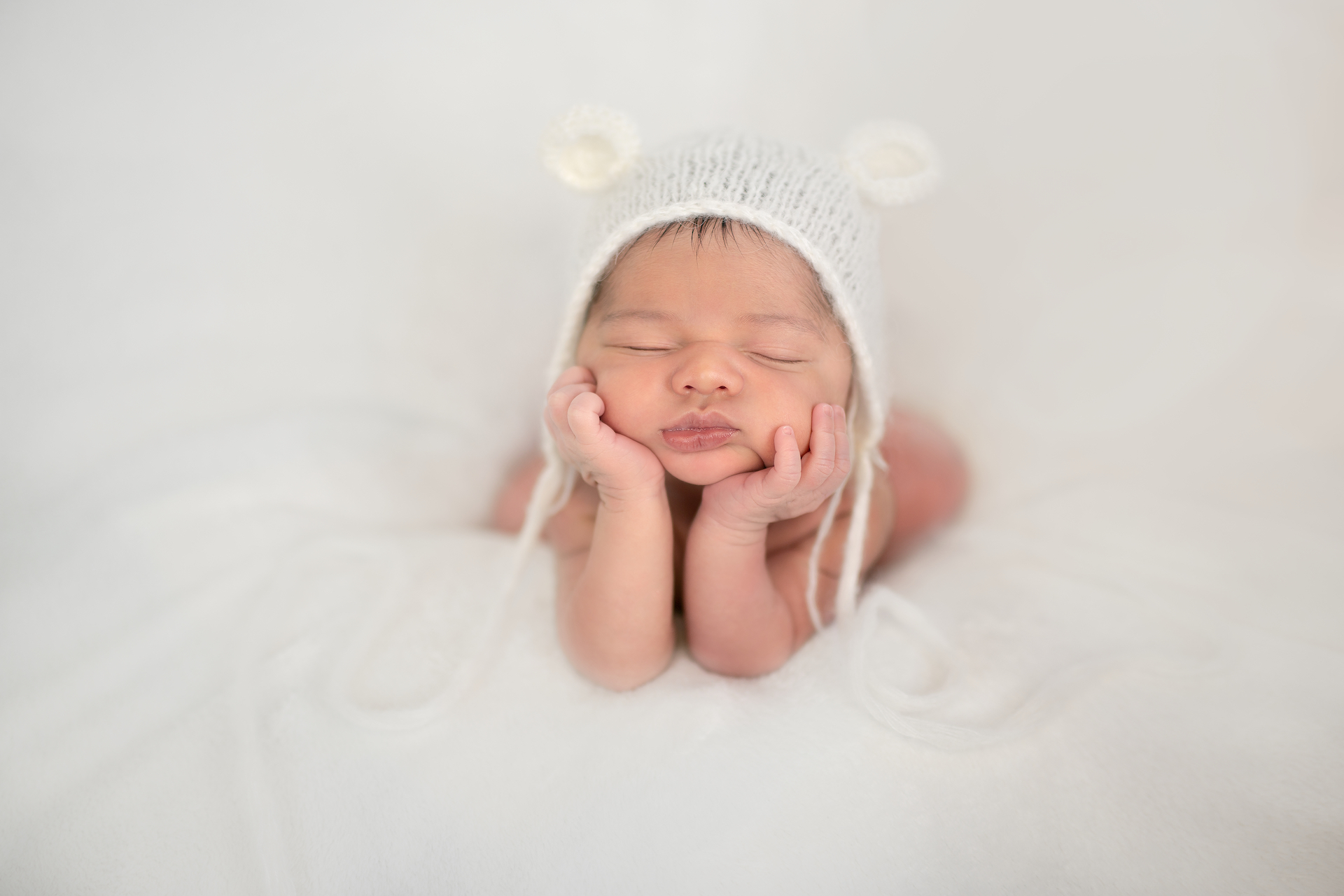 Our Newborn Photography Samples thumbnail