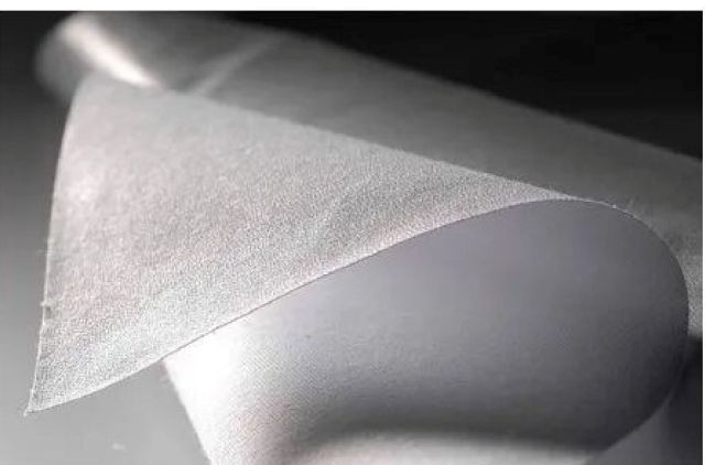 Choose the Right Woven Interlining for Shirts and Formal Wear thumbnail