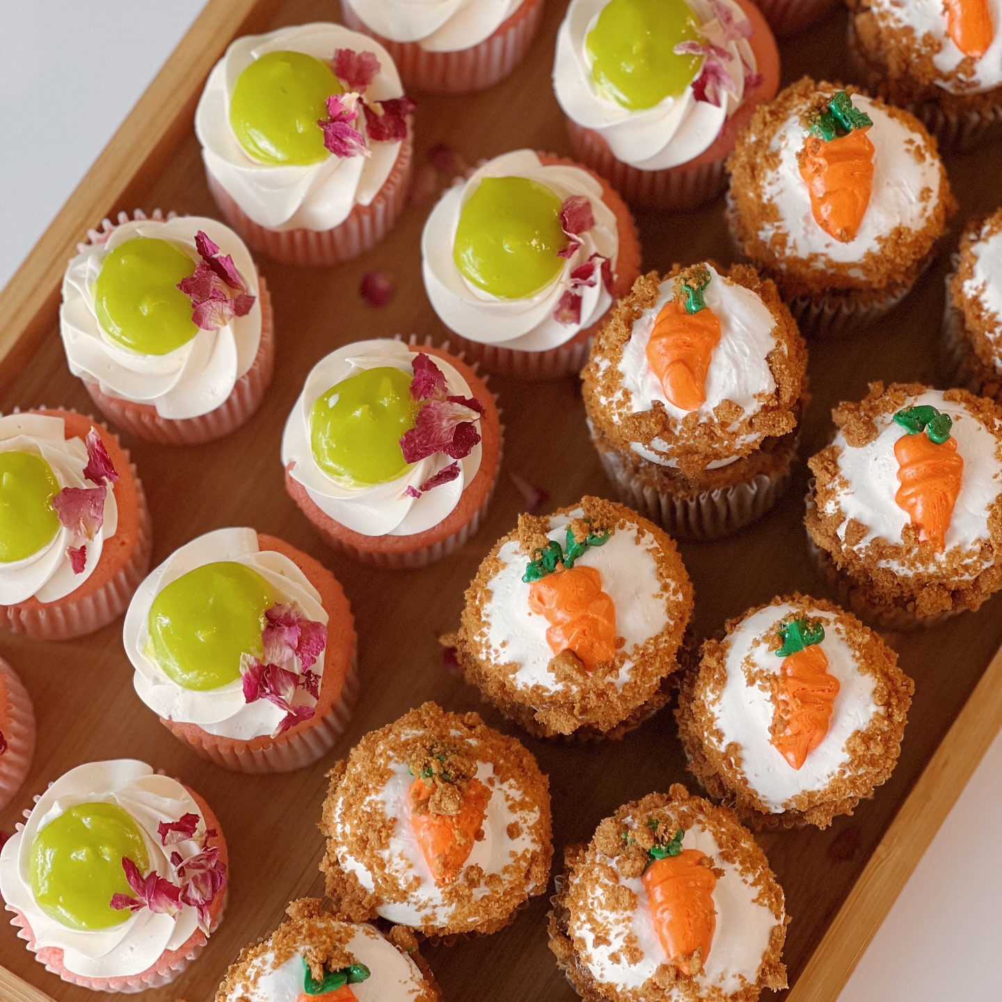 Carrot Pecan Cupcake & Rose Lime Cupcake available today!  we are open from 12.30pm – 10pm today, come & visit us 🩷😄

#c