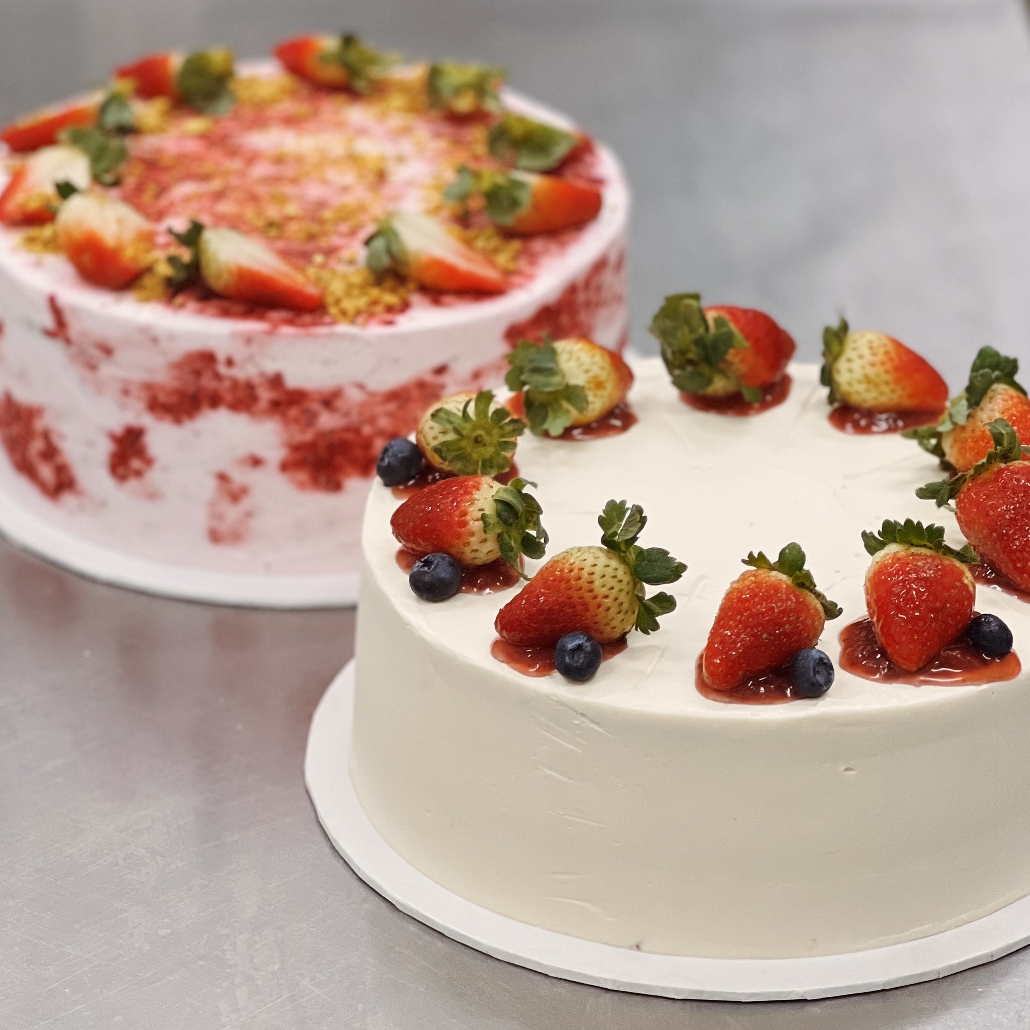 our bestselling Berry Pistachio Cake & Victoria Sandwich Cake has been restocked! 👀🍓 come and stop by today before we’re