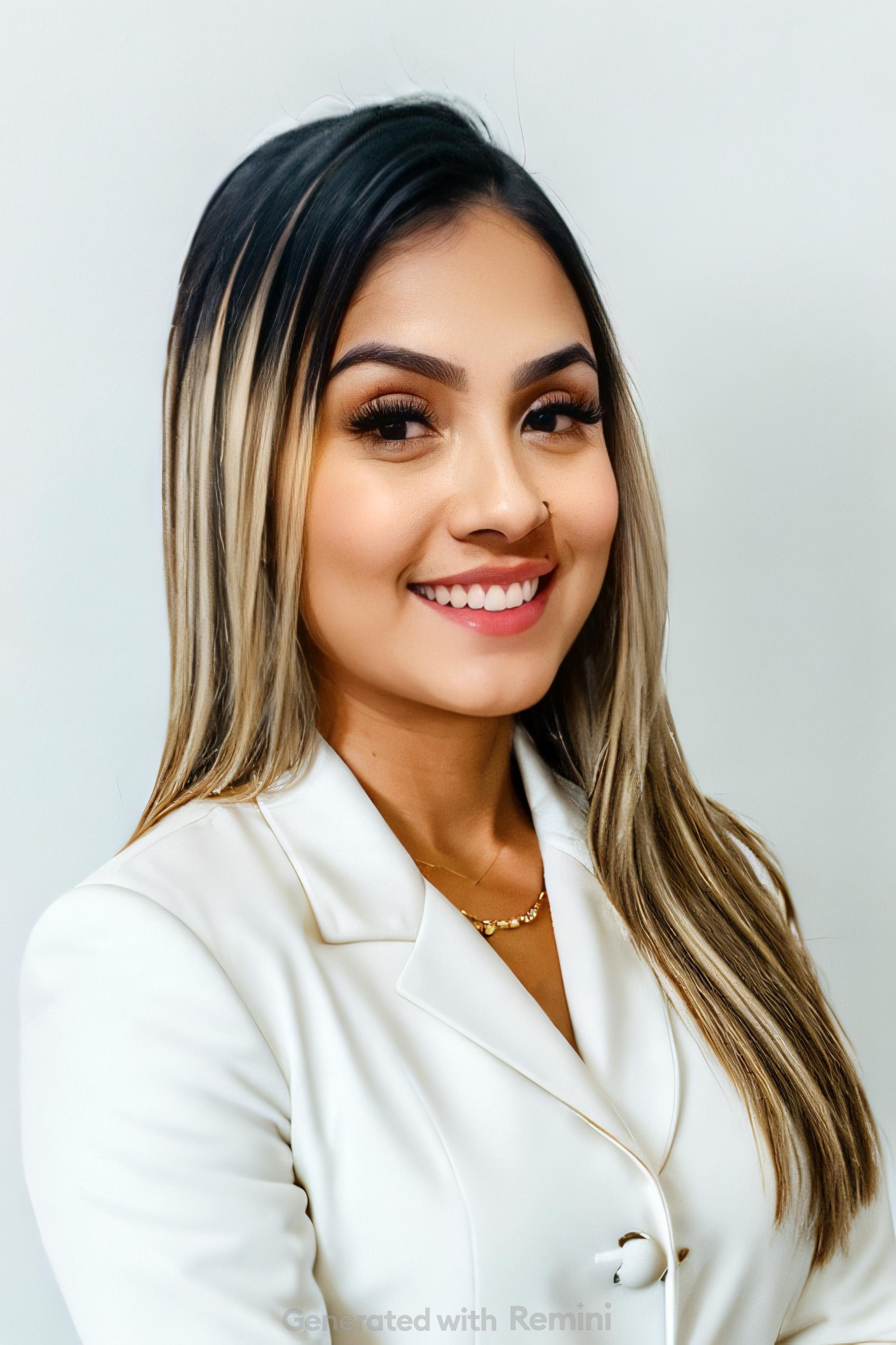 Nicolly Lash Designer — Bio Site