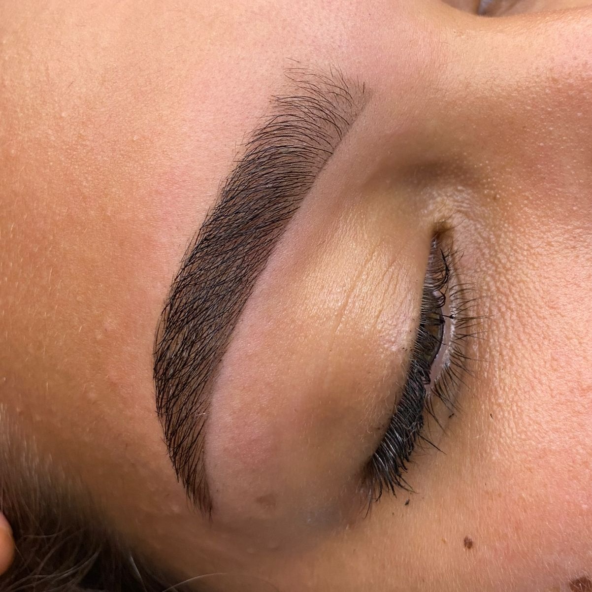 Design com henna thumbnail