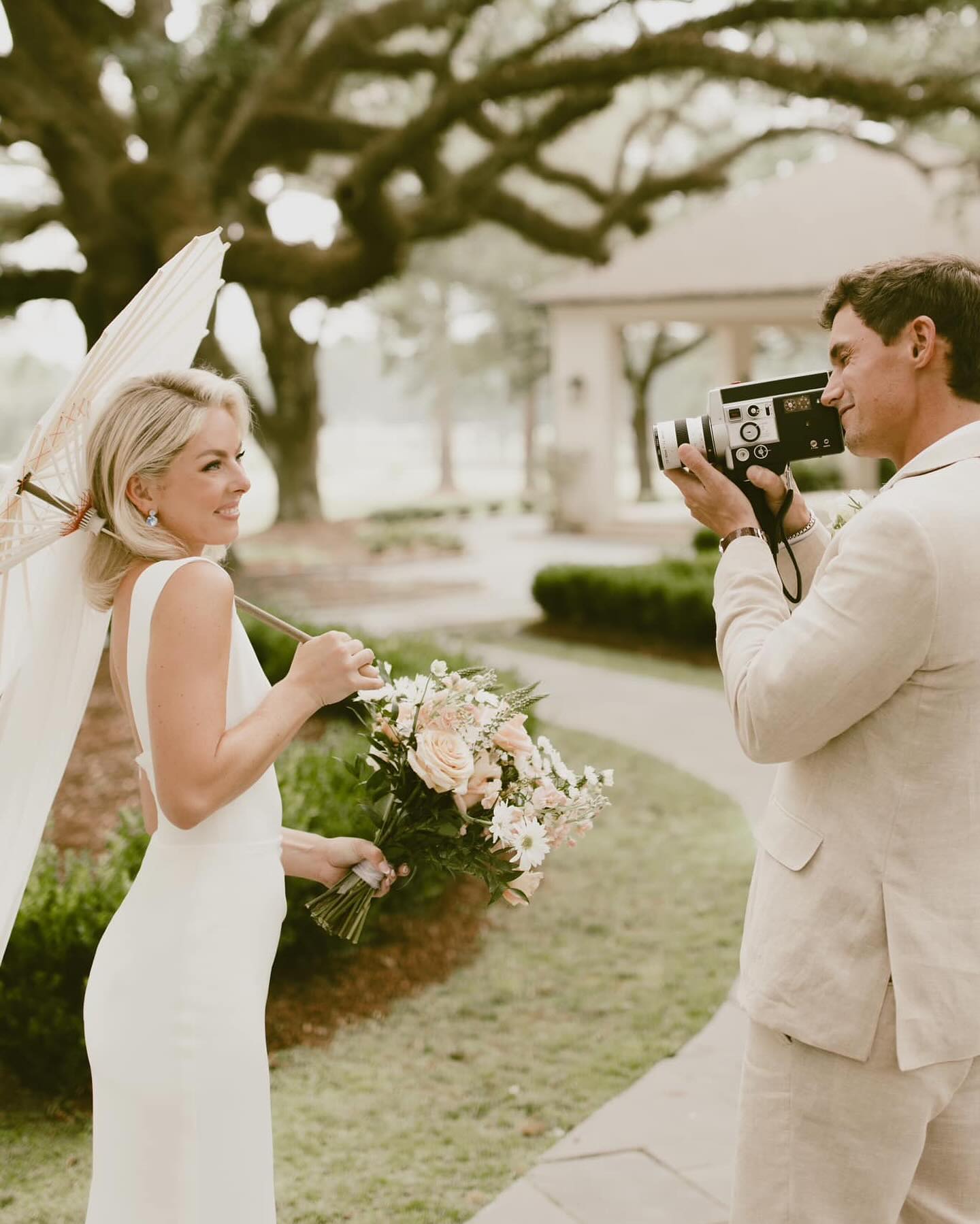 Fun, adorable, sweet, and totally IN LOVE! 🥰 This Summer Wedding had so many unforgettable moments and details. ✨ Thank 