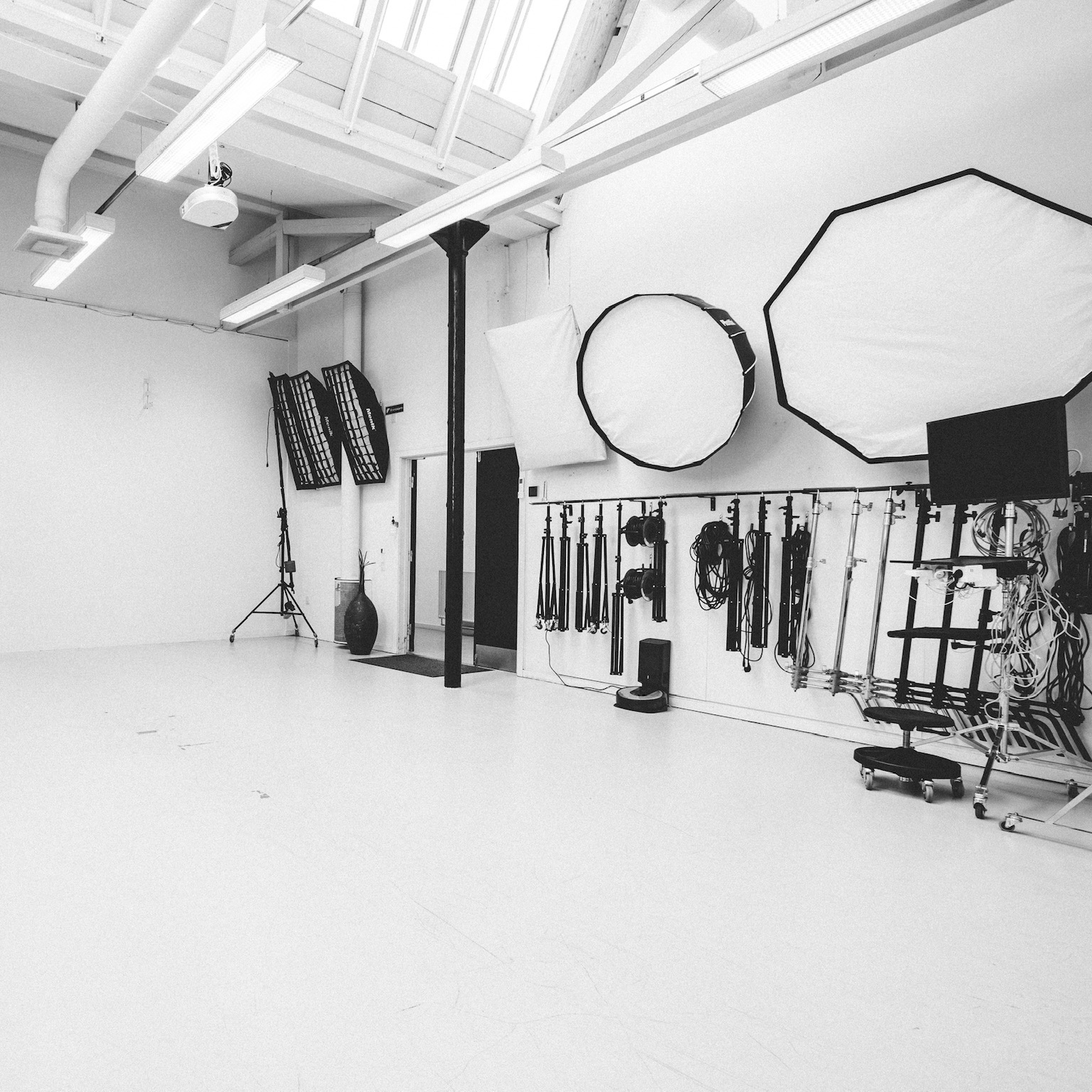 Lej studiet 💡 thumbnail