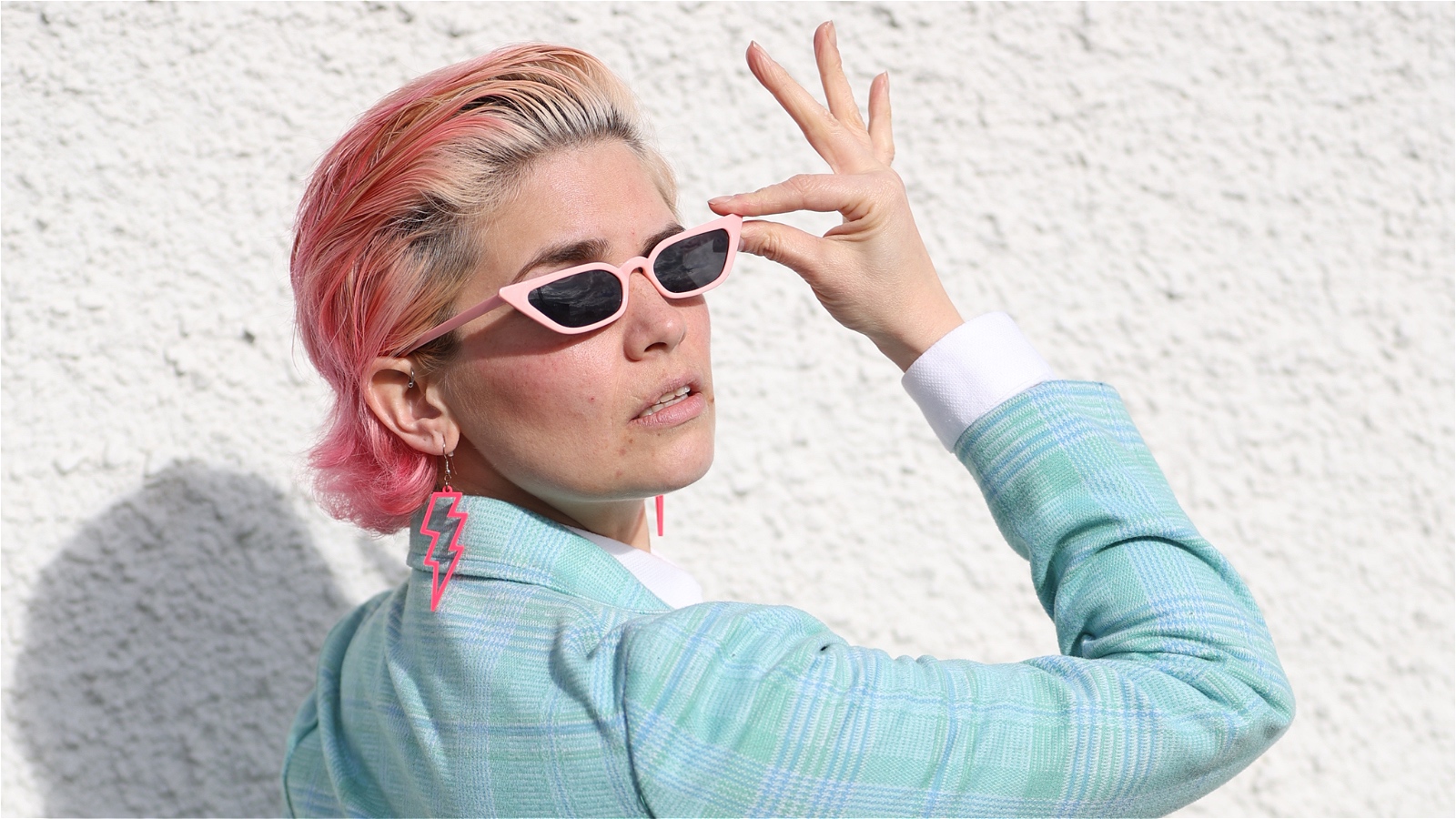 Kate Hammer: Government Approved Comedian - Glasgow International Comedy Festival thumbnail