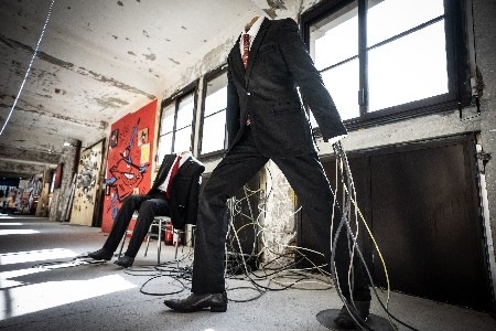 "Hardwired" Installation à l'EXPO DES 150 PARIS thumbnail