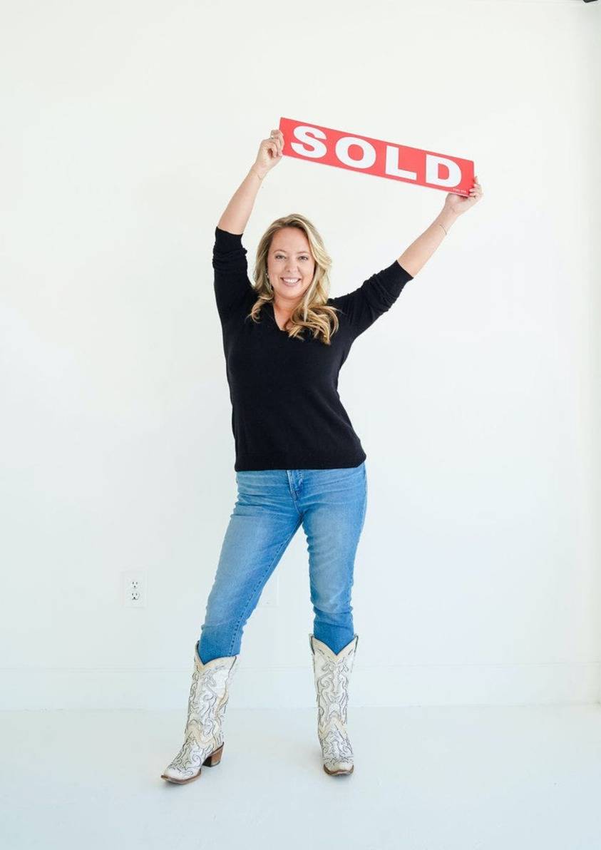 FREEBIE: 20 Questions to Ask When Purchasing Land thumbnail