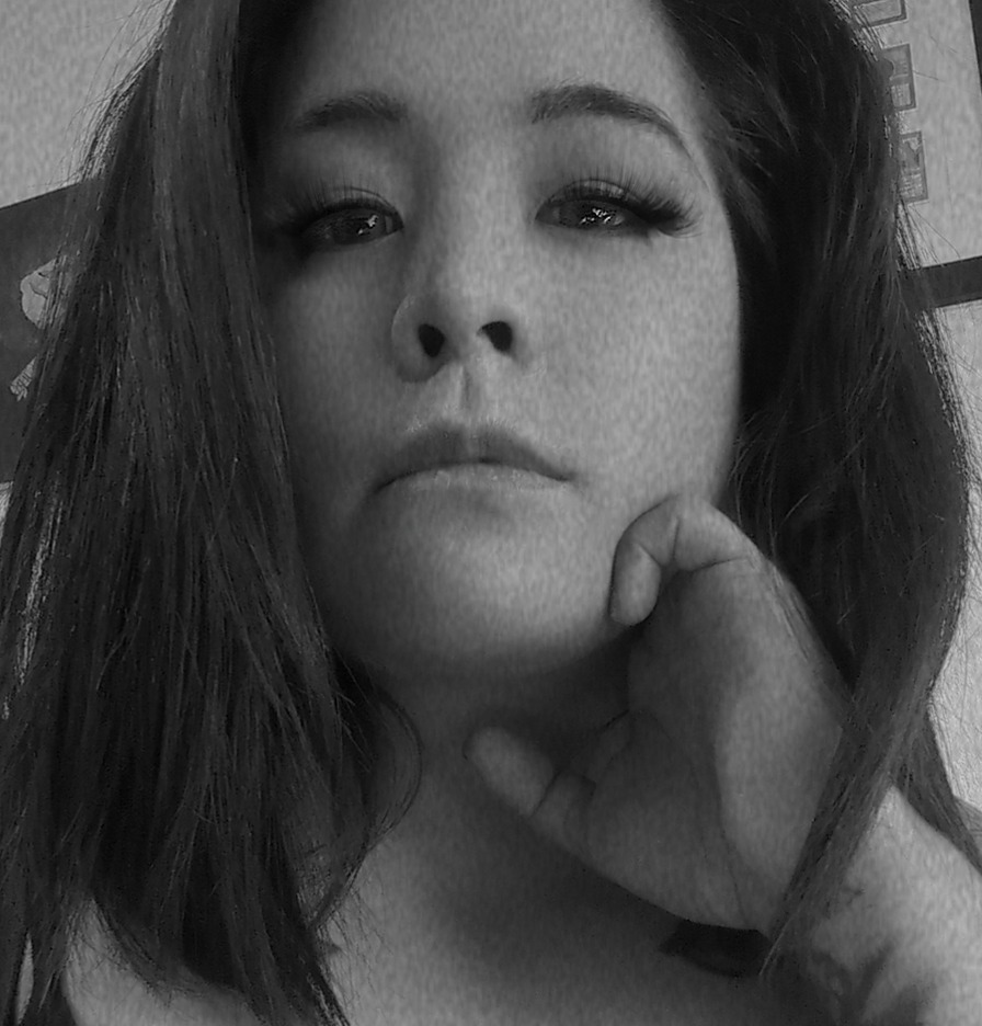 Throne | Goddess Sukie Rae  | My Wishlist thumbnail