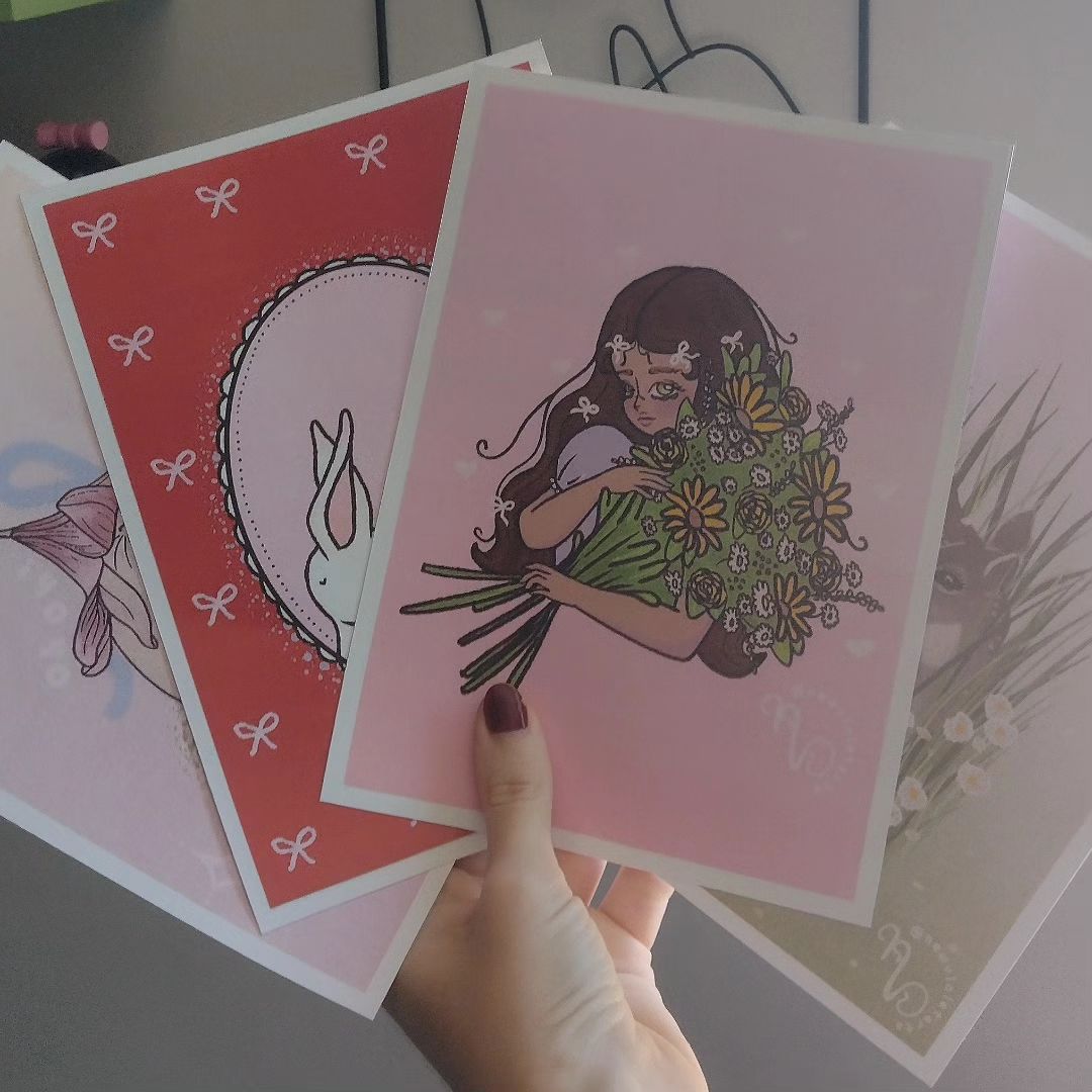 My art in real life ✨ 
Let me know what you think 💕

Imprimi meus desenhos pra ver como estão ficando enquanto preparo p