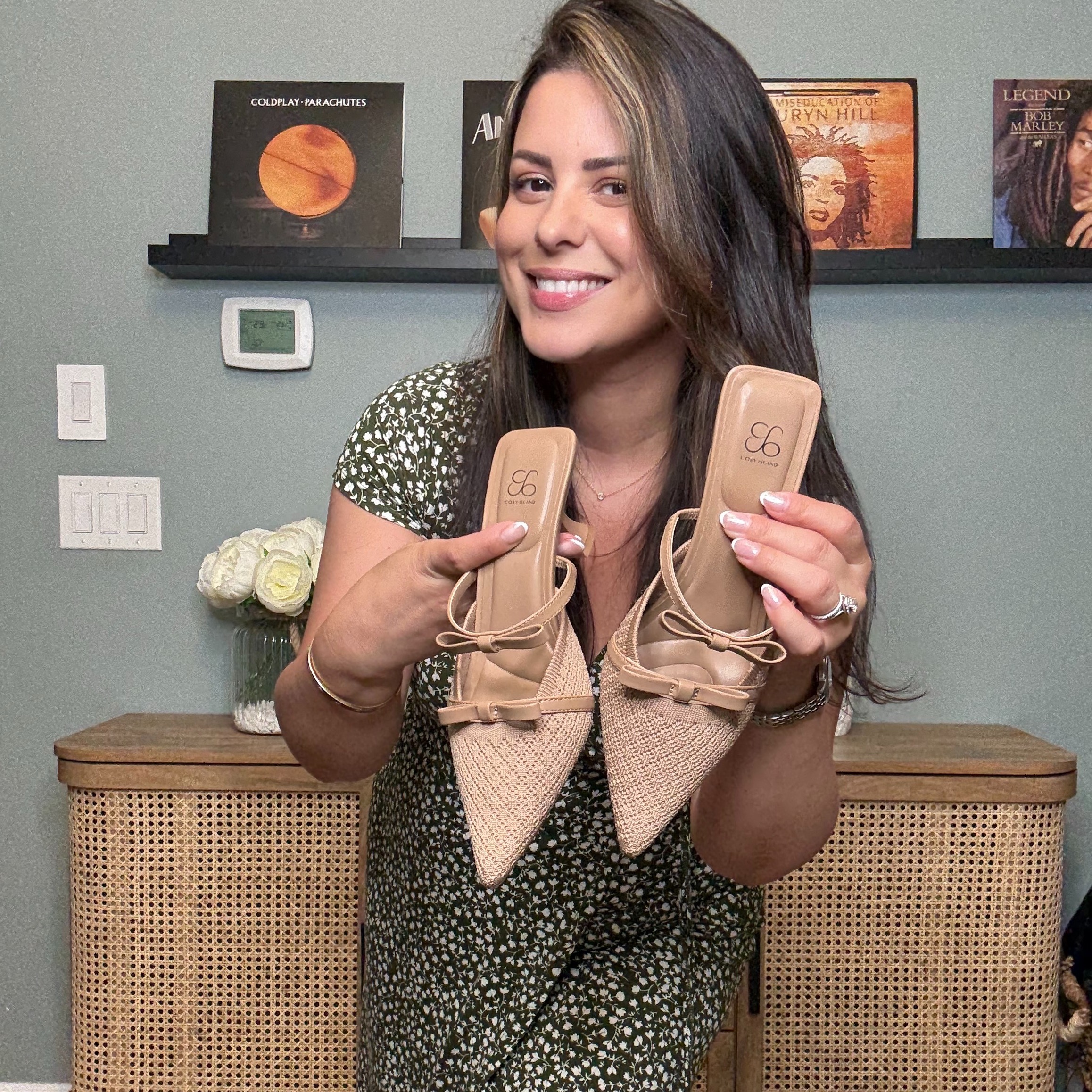 Cosy Island - Bowtention Pointed Toe Heeled Mules thumbnail