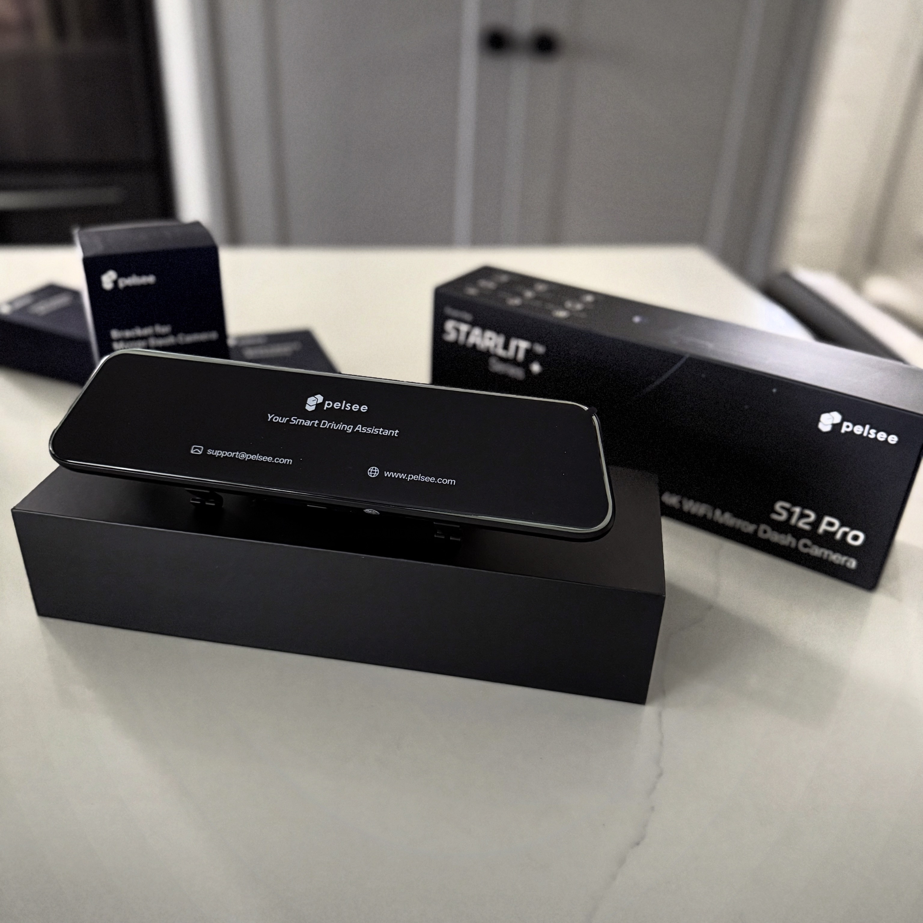 Pelsee S12 Pro Mirror Dash Cam thumbnail