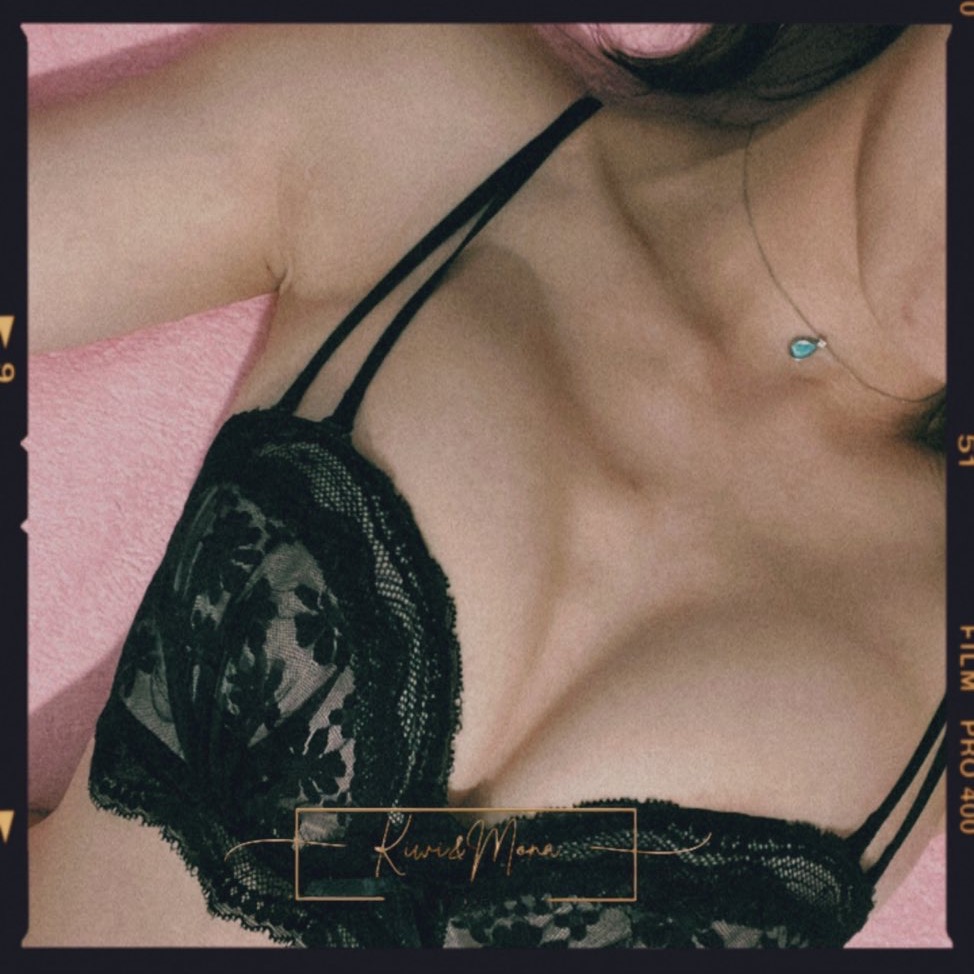 𝒪𝓃𝓁𝓎 𝒻𝒶𝓃𝓈 thumbnail