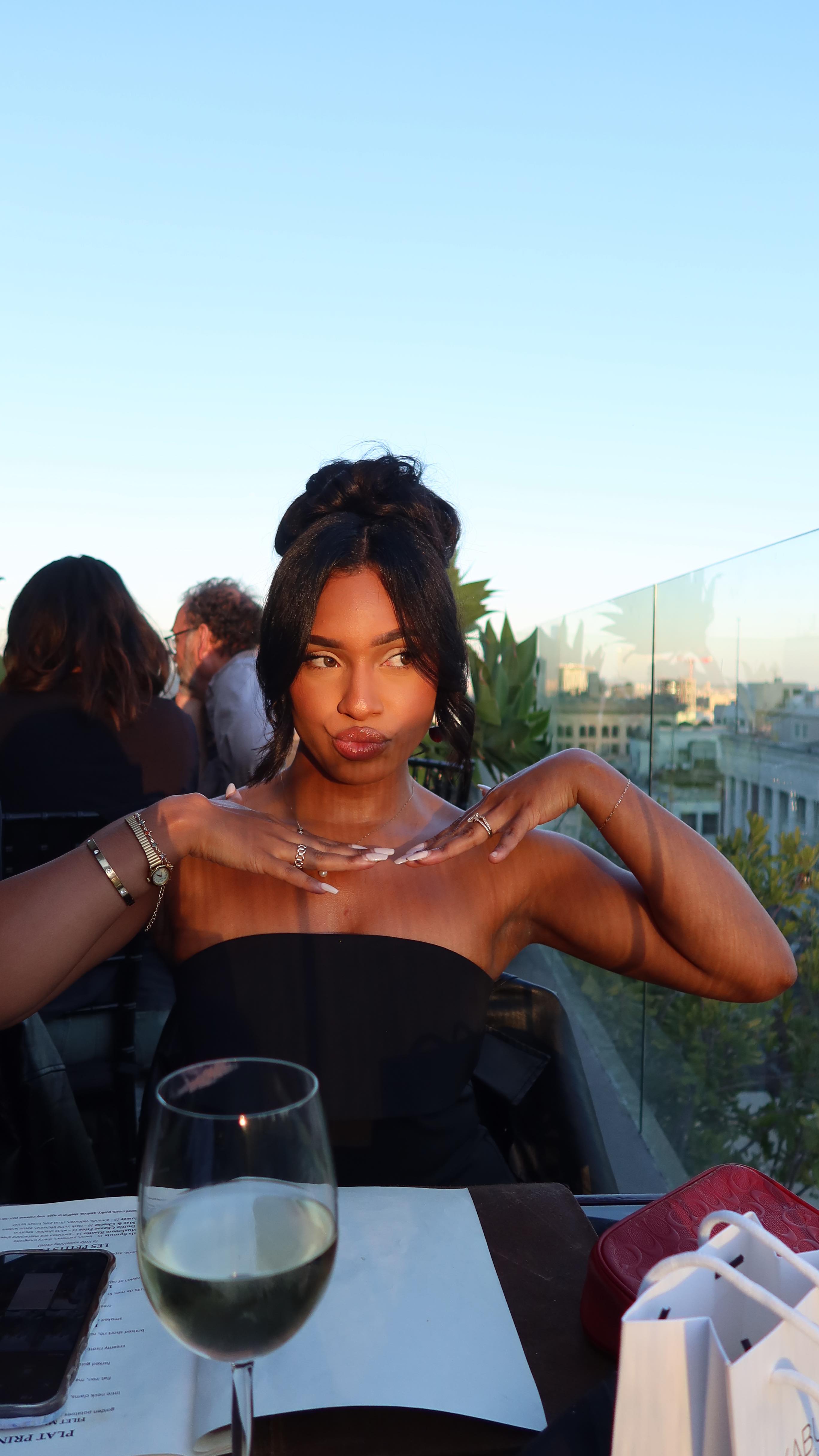 its giving 90’s in the big city 🏙️ 

We been together for 6 years and havent been on a double date.  But this was soo mu