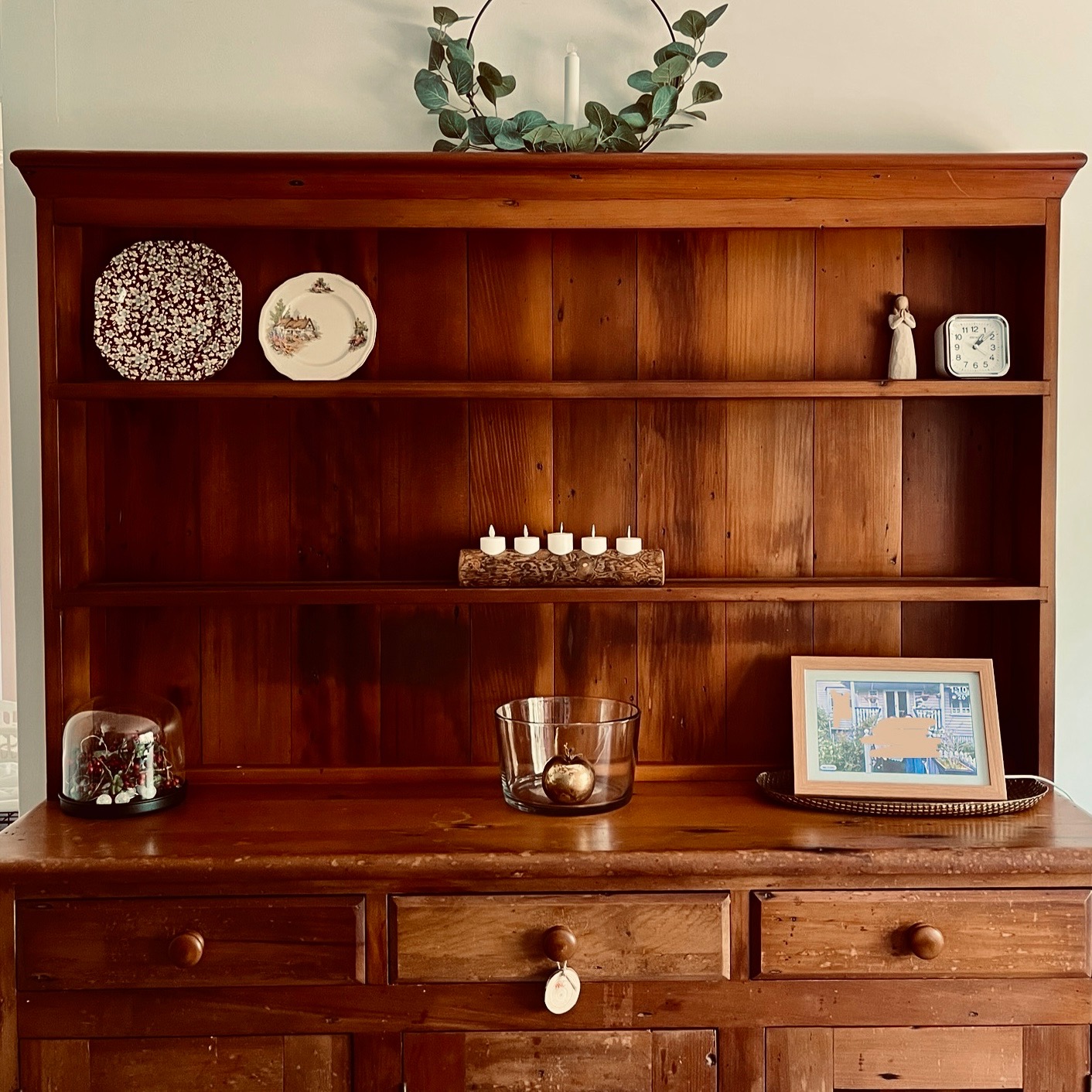 Blogs on decluttering, writing, & other topics thumbnail