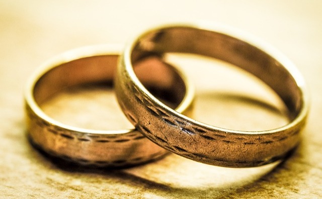 Black Friday ELOPEMENT SPECIAL - Spots Limited thumbnail