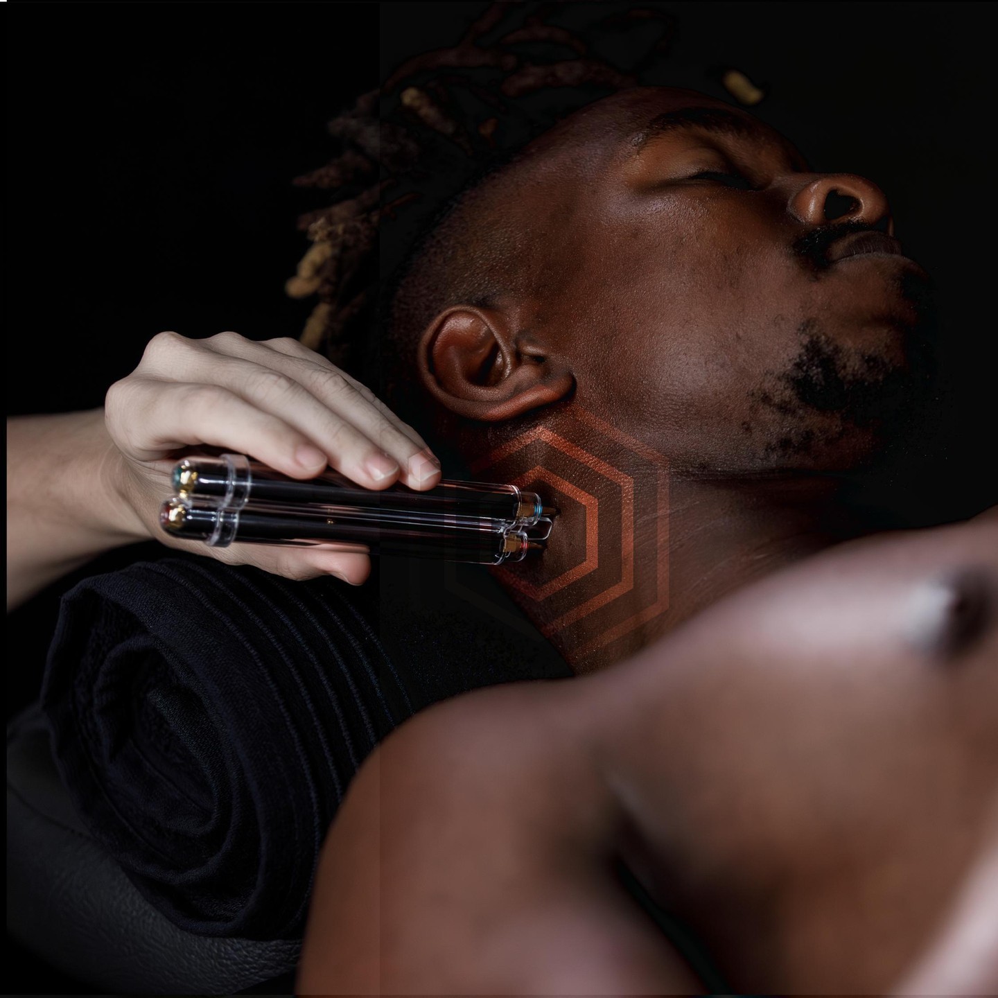 Trigger Point Therapy: How It Works

The Recovery Pen by SKINFLOW™ harnesses the power of trigger point therapy to block