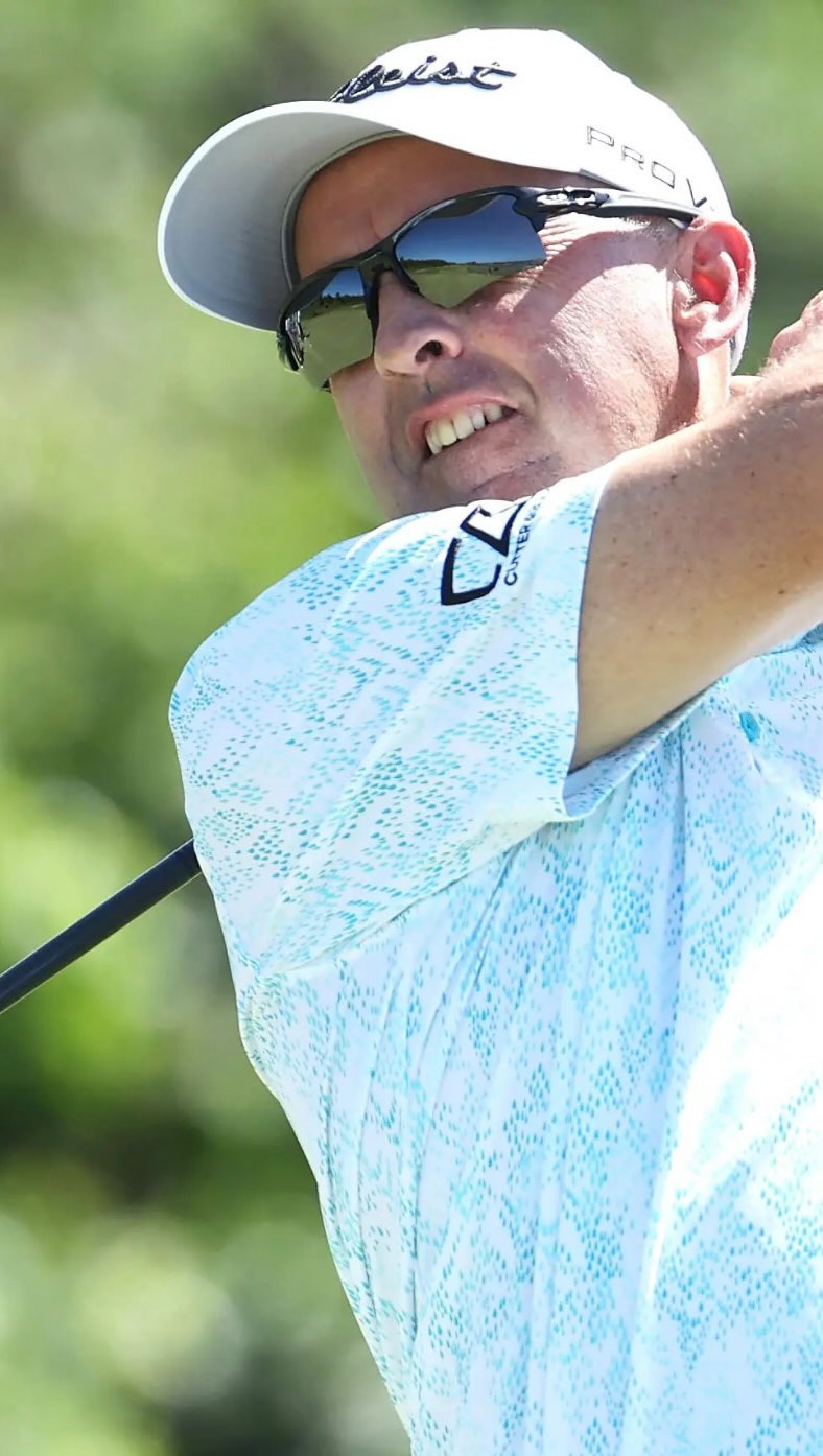 Don’t just take our word for it—take Cameron’s. 

Pro golfer Cameron Percy trusts The Recovery Pen for effortless, effec