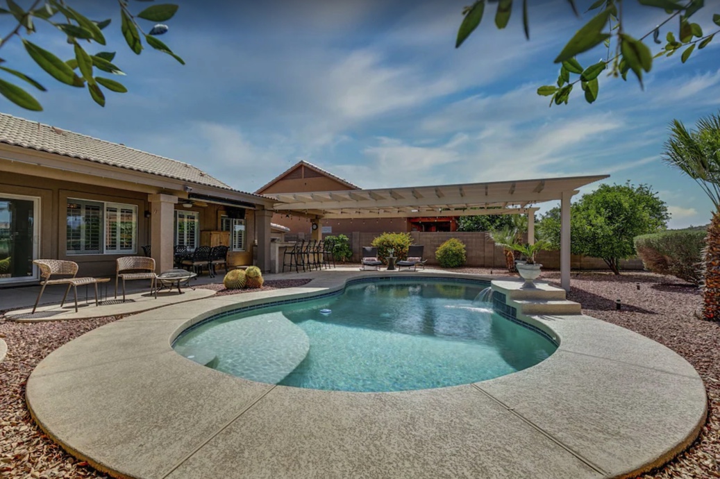 VRBO rental in Arizona thumbnail