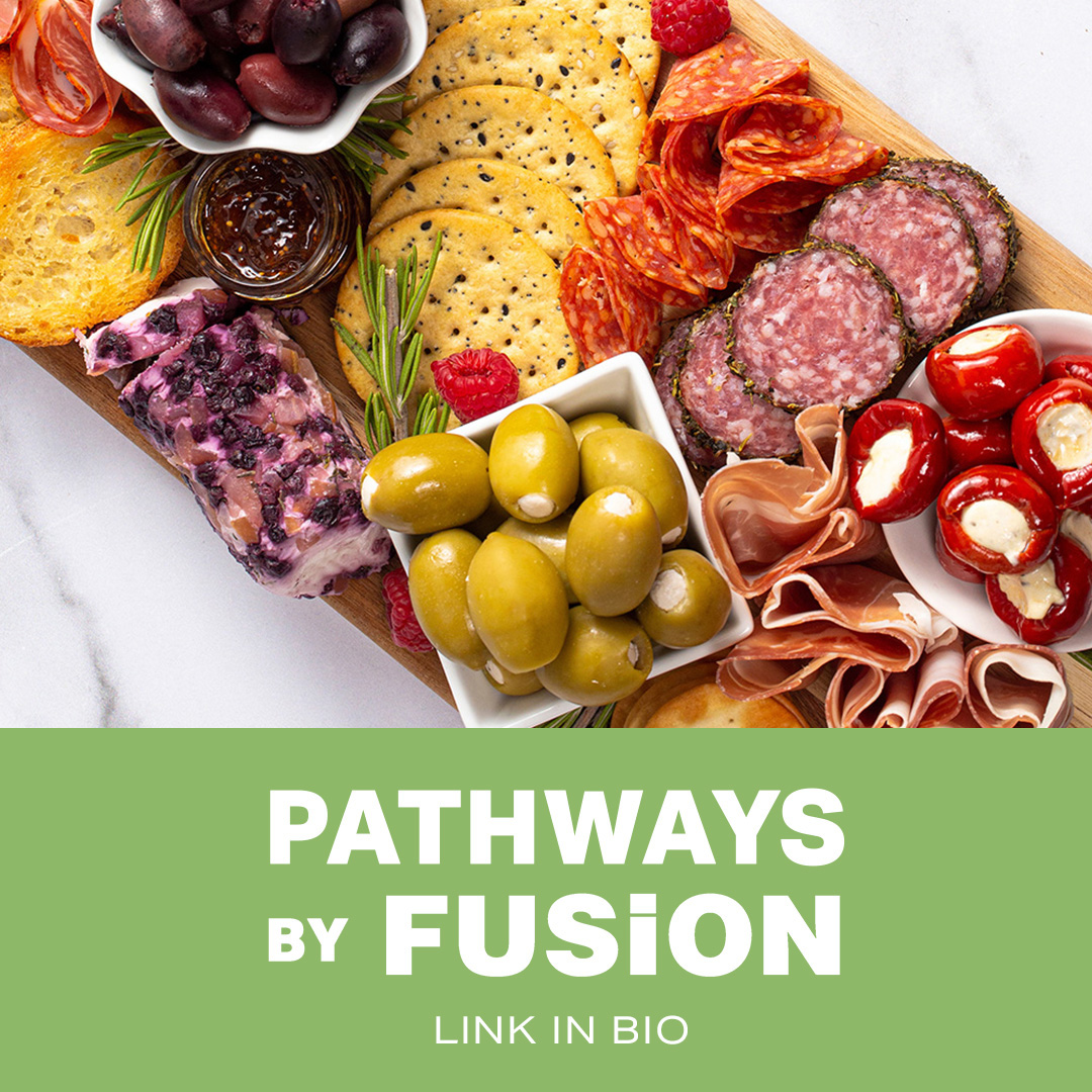 Slicing through the holiday season with tasty charcuterie boards ✂️🧀🍓 Looking for a unique way to get your produce notic