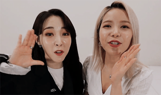 Moonbyul and Solar - [KCON:TACT 2020 SUMMER] FAN FEATURING OPEN<Um Oh Ah Yeh> Sing Along Challenge, 200610. thumbnail