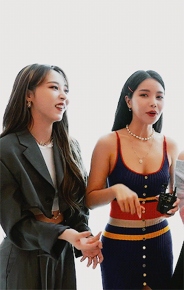 ♡ moonsun in: ‘space? i don’t know her.’ ♡ thumbnail