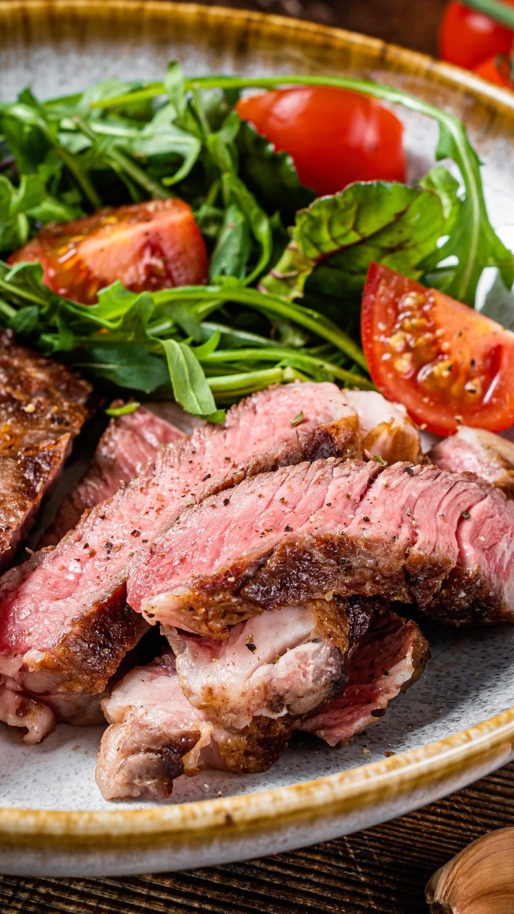 🍷36 South Beef, @36southbeef nurtured in the Coonawarra Wine Region! 🌿

Have you try 36 South Rib Fillet Steaks before? 