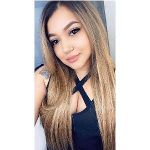 BioSite profile picture for @tiffany